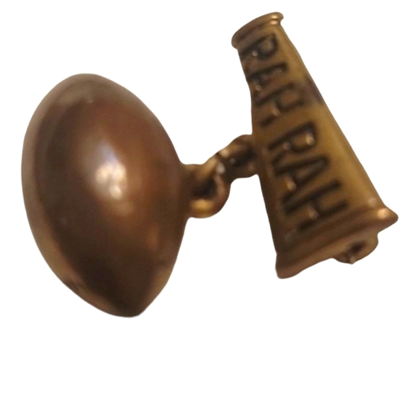 Vintage 2 Cheerleading Brooches - Picture 6 of 7